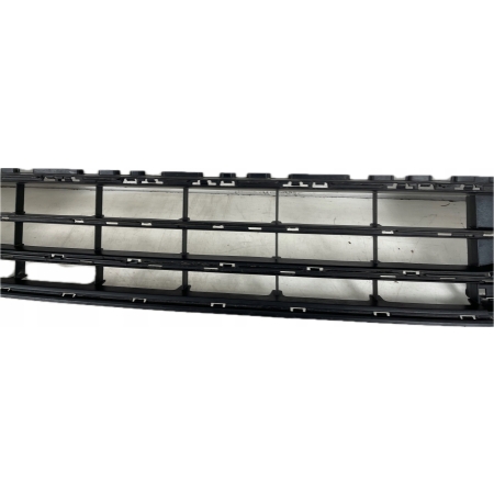 VW PASSAT B8 LIFT 2020 - USA KRATKA ŚRODKOWA ZDERZAKA PRZÓD 3G0853677AA