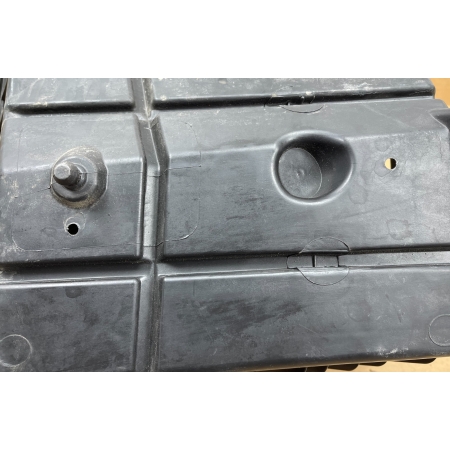 O2 CADILLAC ESCALADE IV 2014 -   6.2 V8 OBUDOWA FILTRA POWIETRZA 84061302