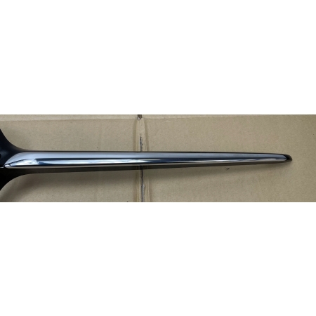 MERCEDES C-KLASA W206 AMG LISTWA GRILLA ATRAPY A2068885000