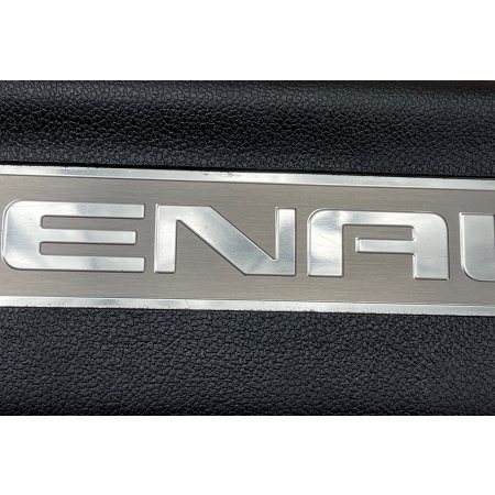 P8 GMC YUKON XL DENALI IV 2015 - OSŁONA PROGU LISTWA TYŁ LEWA 22884857