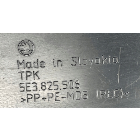 SKODA OCTAVIA 4 IV 5E3 PŁYTA OSŁONA PODWOZIA PRAWA ORYGINAŁ 5E3825506