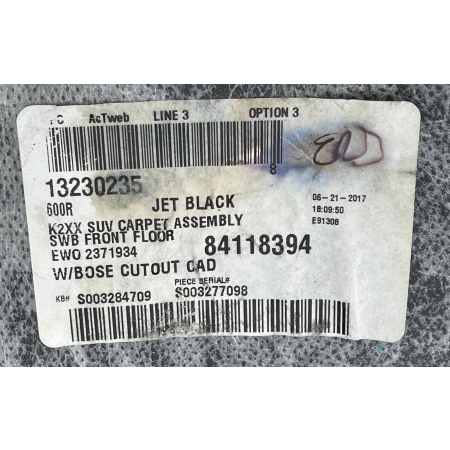 O2 CADILLAC ESCALADE IV 2014 -  WYKŁADZINA PODŁOGI DYWANY 84118394 13230235