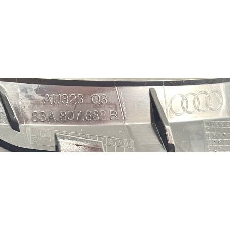 AUDI Q3 II 18- PRAWA KRATKA ZDERZAKA 83A807682B