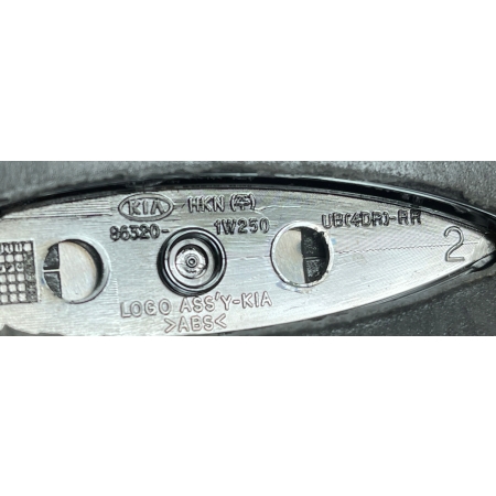 KIA CEED III EMBLEMAT NAPIS LITERKI ZNACZEK KLAPY TYŁ 86320-1W250