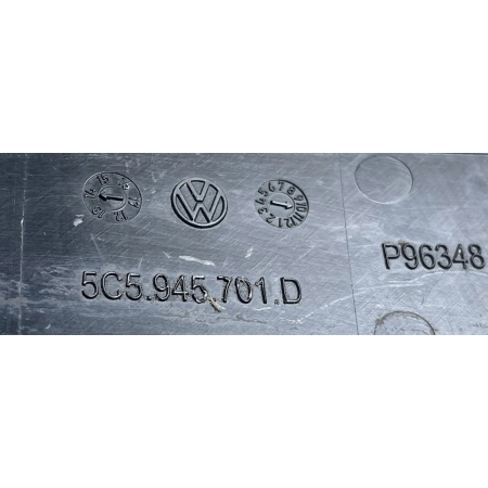 VW NEW BETTLE 2012 - 2019 ODBLASK LAMPA ZDERZAKA LEWY TYŁ 5C5945701D