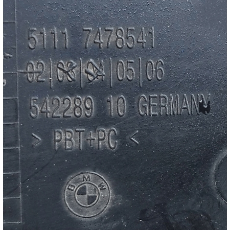 A303 BMW 5 G30 G31 ZAŚLEPKA HAKA ZDERZAKA PRZÓD 7478541 ORYGINAŁ