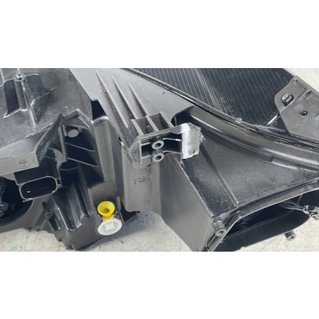 SEAT CUPRA BORN LAMPA FULL LED PRZÓD PRAWA 10F941008K 13.03.2024