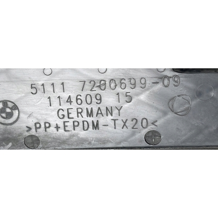 BMW 5 F10 F11 KRATKA LEWA ZDERZAKA PRZÓD 7200699