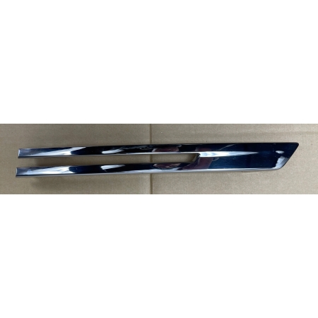 VOLVO XC60 II LIFT LISTWA CHROM PRAWA KRATKI ZDERZAKA PRZÓD 32234953