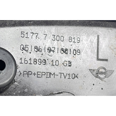 MINI F55 LISTWA BŁOTNIKA LEWA PRZÓD 7300819