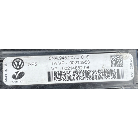 VW TIGUAN II 5NA LIFT 2020 - LAMPA LEWA TYŁ TYLNA BŁOTNIKA 5NA945207J