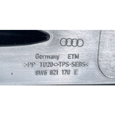 WYGŁUSZENIE OSŁONA BŁOTNIKA PRAWE AUDI A5 B9 8W6821170E