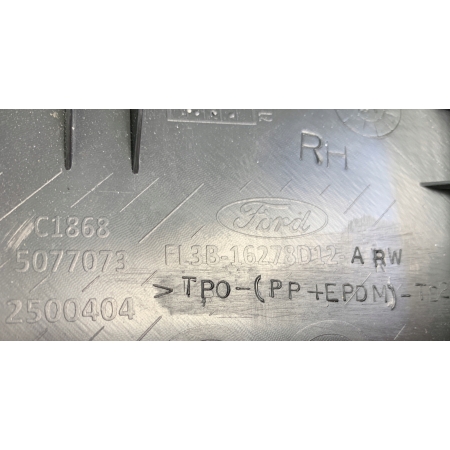 FORD F150 LIFT 17- PRAWA OSŁONA SŁUPKA C