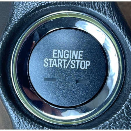 P8 GMC YUKON XL DENALI IV 2015 - PRZYCISK START STOP OSŁONA 84510070