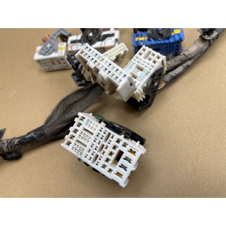 B3 KIA CARNIVAL IV 2020 - KOSTKA WTYCZKA PLUG WIĄZKI PRZEWODÓW