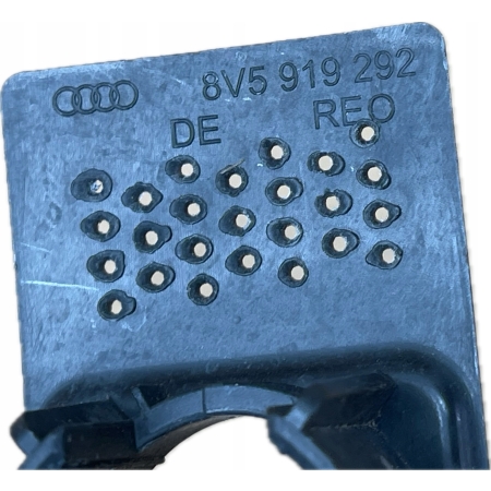 K84 AUDI A3 8V5 SEDAN MOCOWANIA KOSZYKI PDC ZDERZAKA TYŁ 8V5807511