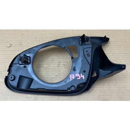 A94 BMW M3 F80 PRAWA OBUDOWA LUSTERKA RAMKA C0176112 041328 A046412