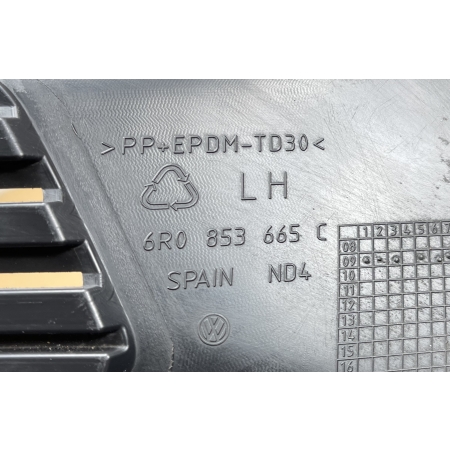 VW POLO 6R0 2009 - KRATKA ZDERZAKA LEWA PRZÓD 6R0853665C