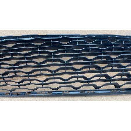 DACIA DUSTER II 2 2017- KRATKA ŚRODKOWA ZDERZAKA PRZÓD 622545490R