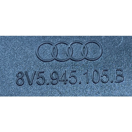 AUDI A3 8V SEDAN 2013 - ODBLASK ZDERZAKA TYŁ LEWY 8V5945105B ORG