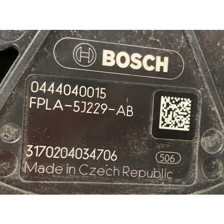 ZBIORNIK ADBLUE POMPA F-PACE X761 HK83-5J228-AE