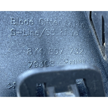 AUDI A3 8Y0 LISTWA ZDERZAKA PRAWA TYŁ TYLNA 8Y4807732