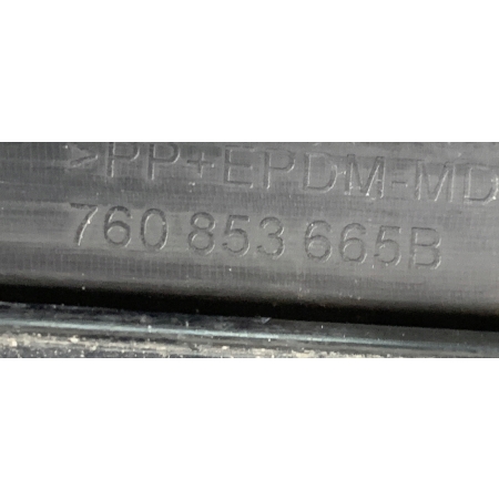KRATKA LEWA ZDERZAKA PRZÓD TOUAREG III 760853665B