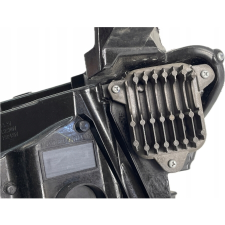 MG MG5 LAMPA PRZÓD PRAWA PRZEDNIA LED 100-40152 10796250 CAŁA