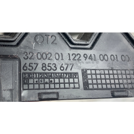 SKODA SCALA ŚRODKOWA KRATKA ZDERZAKA 657853677