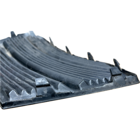 AUDI Q3 8U LIFT KRATKA ATRAPA ZAŚLEPKA ZDERZAKA PRAWA PRZÓD 8U0807682P