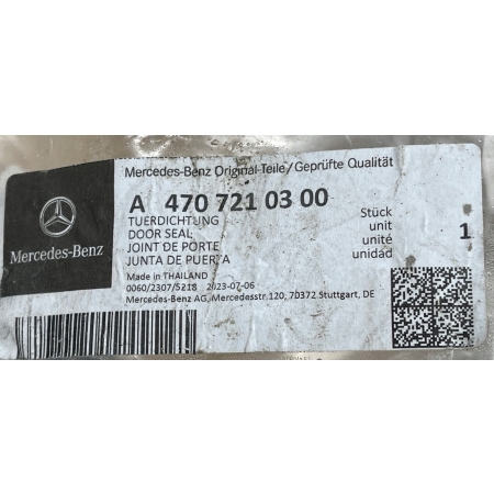 MERCEDES X-KLASA W470 USZCZELKA DRZWI LEWY TYŁ A4707210300 NOWA