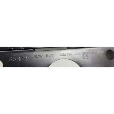 ŚLIZG MOCOWANIE PROGU PRAWY ŚRODKOWE BMW G11 G12 PRZED I PO LIFT 7357134
