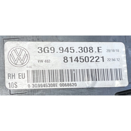 VW PASSAT B8 KOMBI LAMPA PRAWA TYŁ TYLNA KLAPY BAGAŻNIKA 3G9945308E