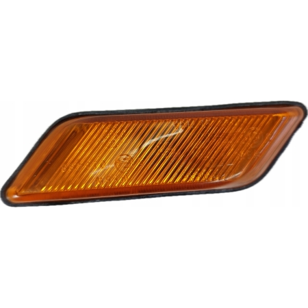 BMW Z3 E89 M3 1995 - KIERUNKOWSKAZ BŁOTNIKA PRAWY PRZÓD 8400764