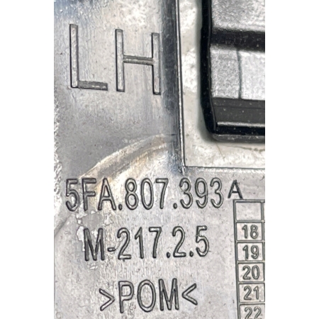 SEAT LEON IV ŚLIZG ZDERZAKA TYŁ LEWY MOCOWANIE 5FA807393A
