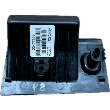 P8 GMC YUKON XL DENALI IV 2015 - PRZYCISK KLAMKA KLAPY 23477967 23477968