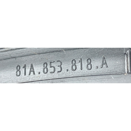 AUDI Q2 LISTWA BŁOTNIKA PRAWA TYŁ 81A853818A