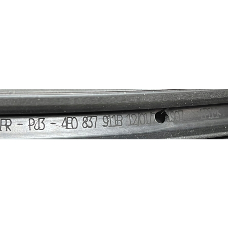AUDI A6 C6 USZCZELKA DRZWI LEWY PRZÓD 4F0837911B