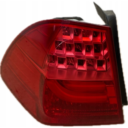 BMW 3 E91 LIFT LCI LAMPA LEWA TYŁ BŁOTNIKA LED 4871737