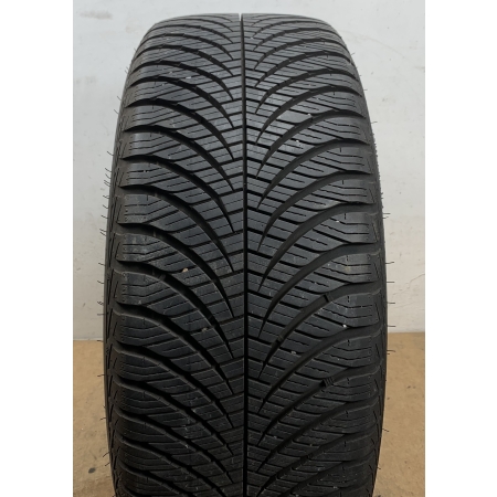 AUDI A3 8Y  OPONA 225 45  FELGA ALUMINIOWA 8Y0601025B 8J 17 5X112 ET46