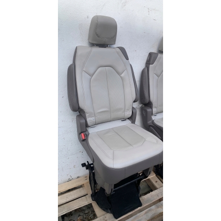 U7 CHRYSLER PACIFICA II 16- FOTEL PRAWY TYŁ II RZĄD SKÓRA