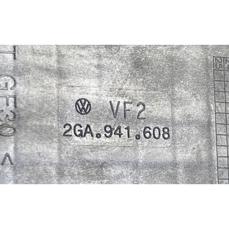 VW T-ROC DEKIELEK LAMPY PRAWY PRZÓD 2GA941608