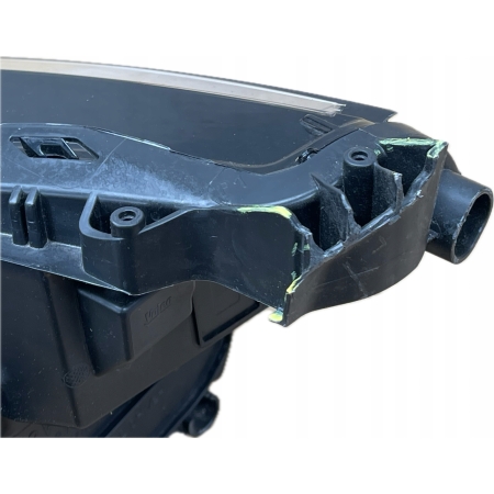 PEUGEOT 208 II 2019 - LAMPA PRAWA PRZÓD LED 9833036180