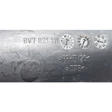 AUDI A3 8V CABRIO OSŁONA BŁOTNIKA LEWA PRZÓD 8V7821111A