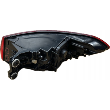 AUDI A3 8Y LAMPA LEWA TYŁ TYLNA BŁOTNIKA 8Y0945069