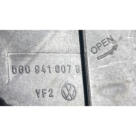 VW GOLF VII DEKIELEK LAMPY 5G0941607B