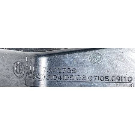 ŚLIZG LEWY ZDERZAKA PRZÓD BMW F20 F21 LIFT 7371739
