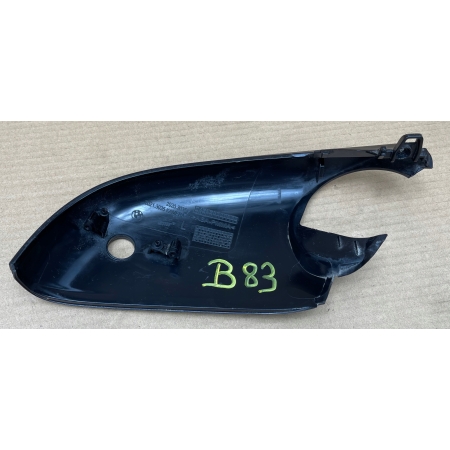B83 BMW F20 F21 F30 F31 OBUDOWA LUSTERKA LEWA POD KAMERĘ 20213035 20203035