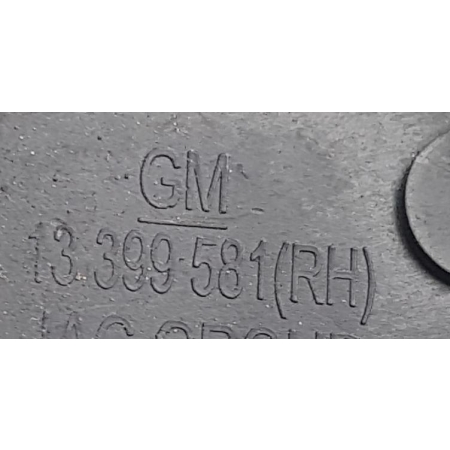 ŚLIZG ZDERZAKA PRAWY TYŁ OPEL CORSA E 13399581