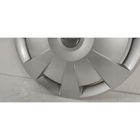 AK73 KOŁPAK AUDI A3 8V 16 CALI 8V0601147C ORYGINAŁ